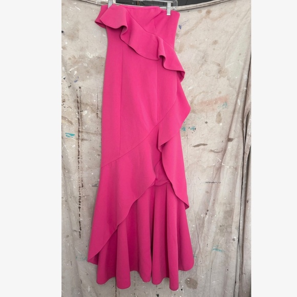 Lovers + Friends Tricia Gown - Picture 4 of 10